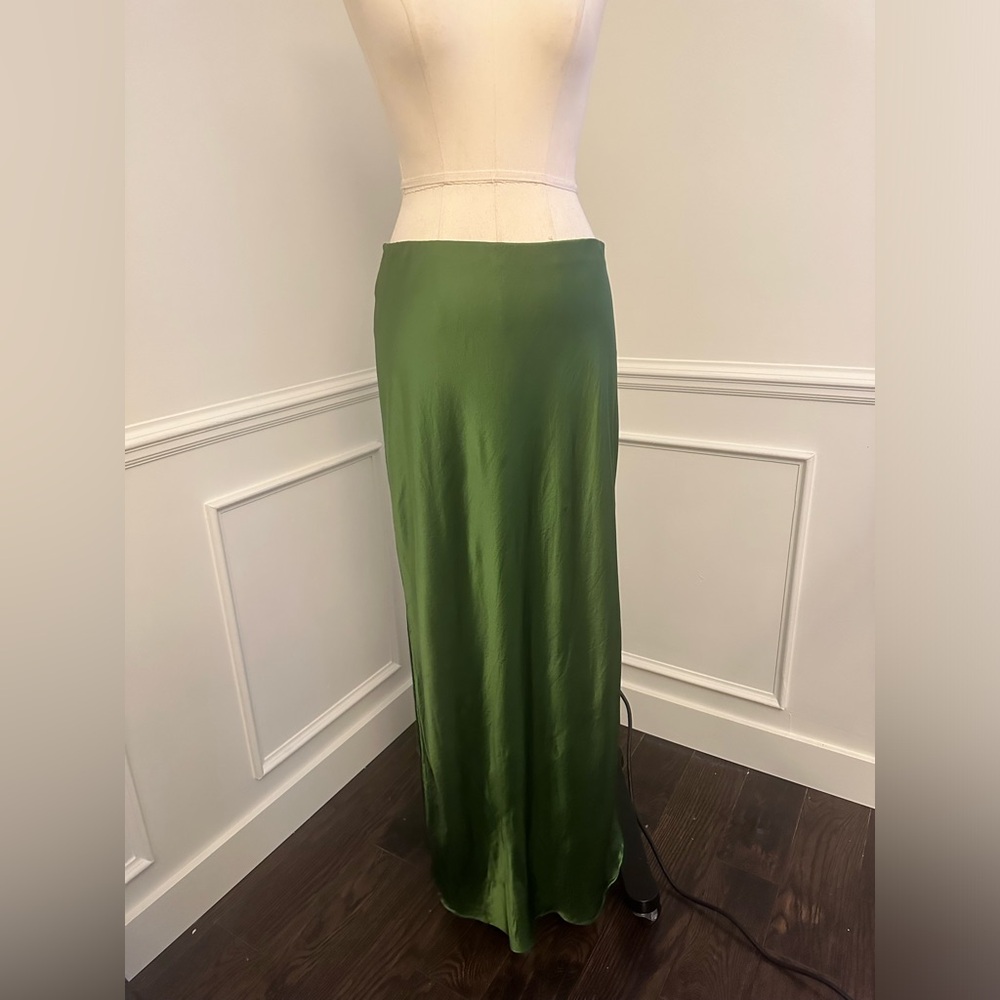 Banana republic silk pencil skirt
